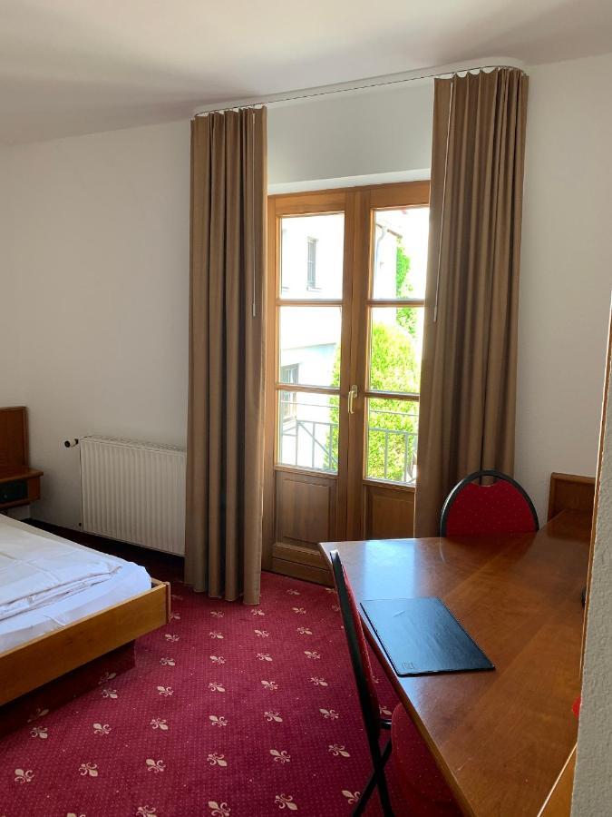 Hotel Erlenbacher Hof Bad Homburg vor der Hoehe Exterior photo